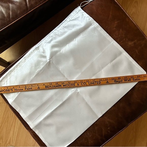 Silk Drawstring Dust Bag - Unbranded - H 16” x L 191/2” - Picture 3 of 3